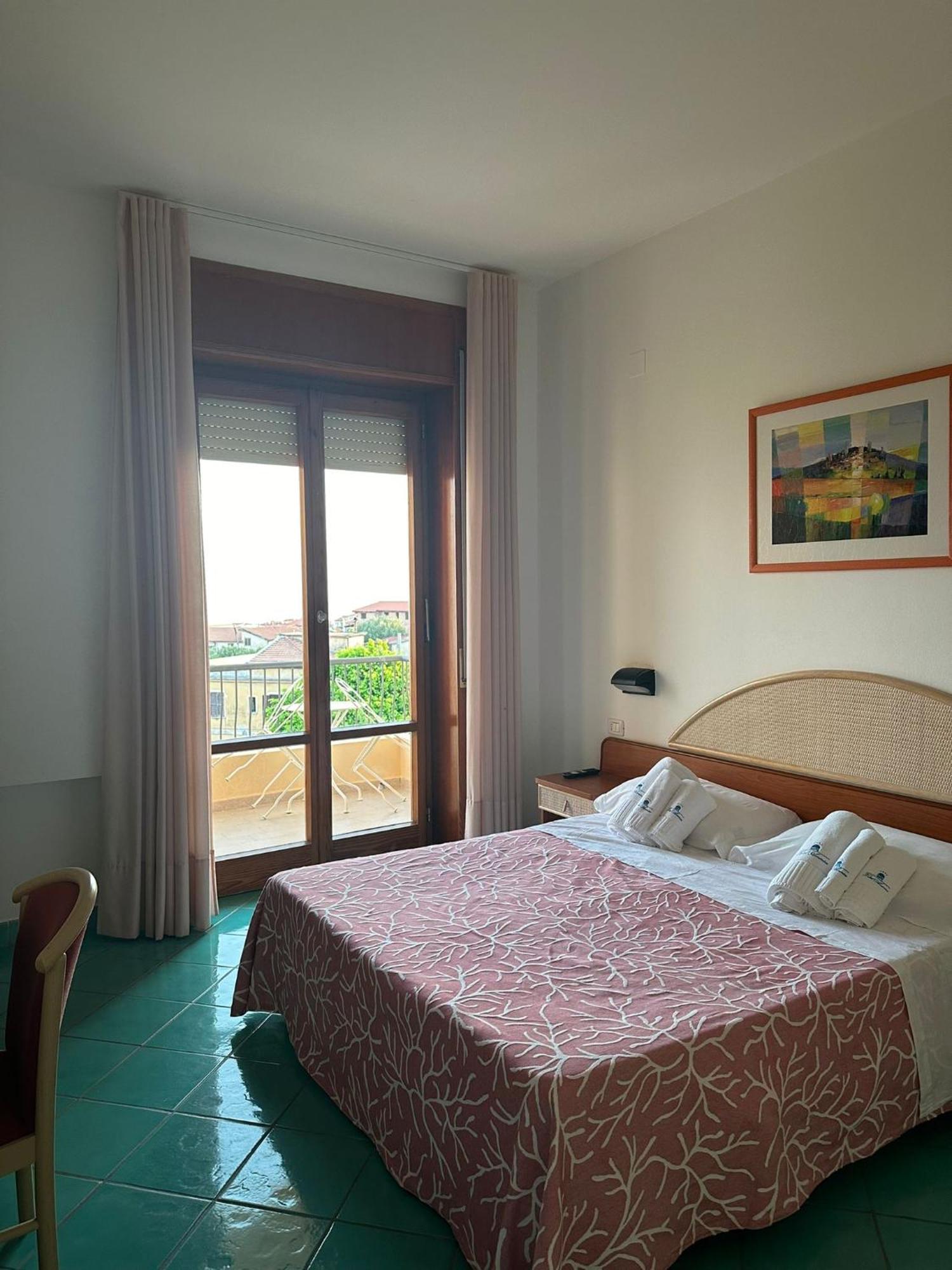 Hotel America Marina di Camerota Exterior photo
