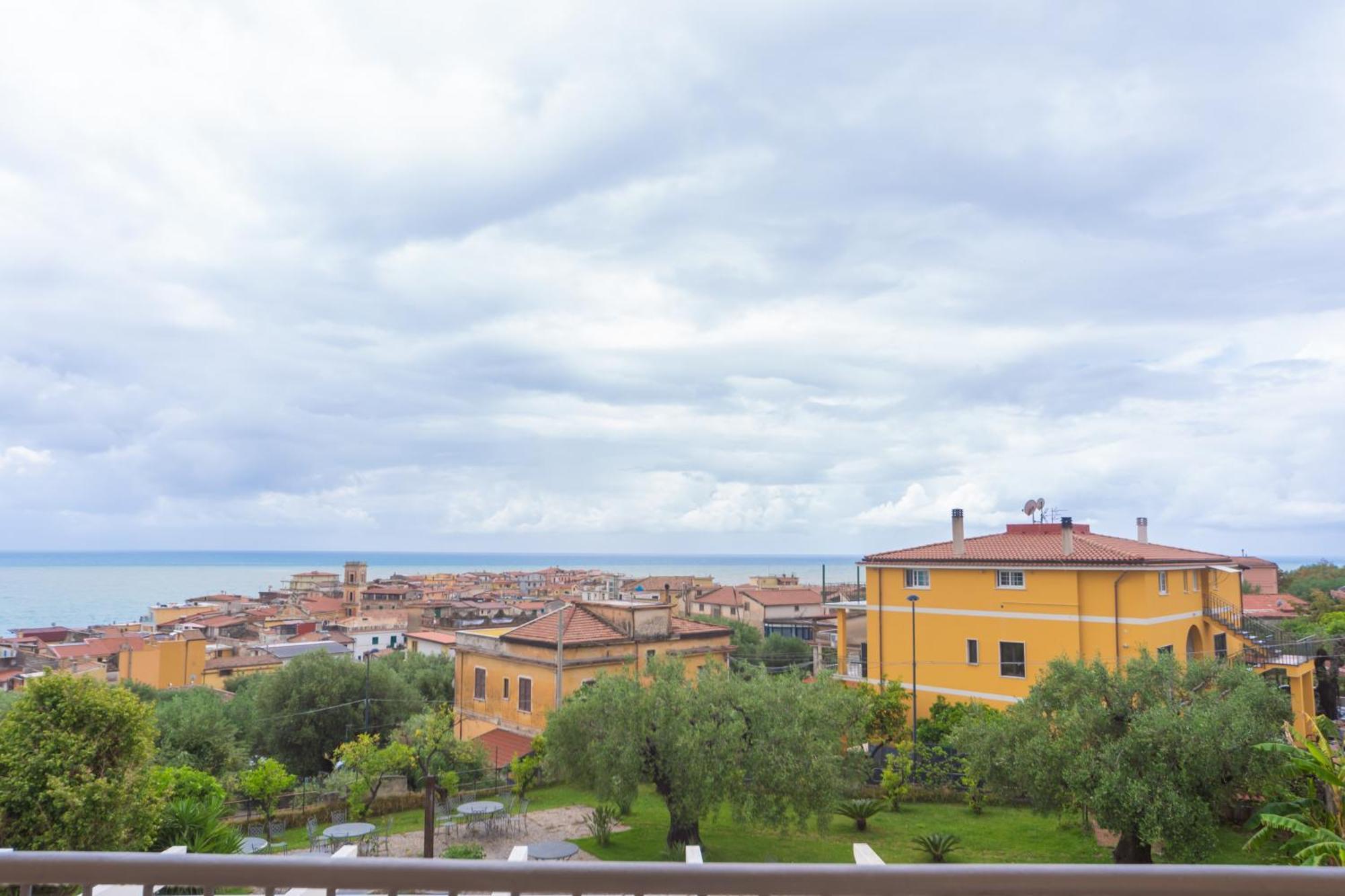 Hotel America Marina di Camerota Exterior photo
